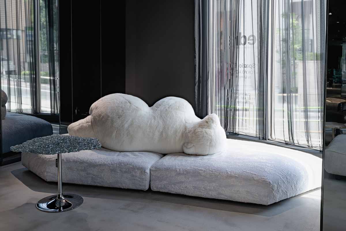 シロクマのソファ