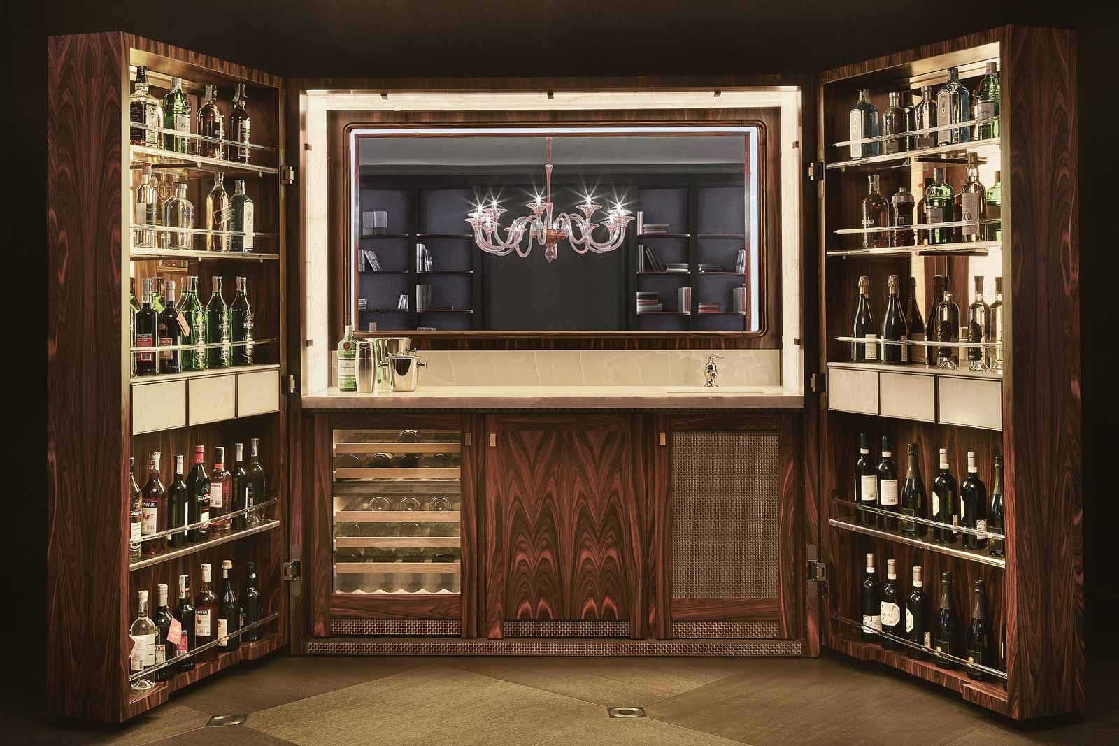 唯一無二を “仕立てる” 家具のオートクチュール「プロメモリア」